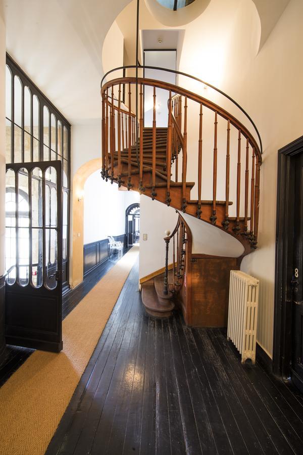 Chateau Les Merles Et Ses Villas Mouleydier ภายนอก รูปภาพ