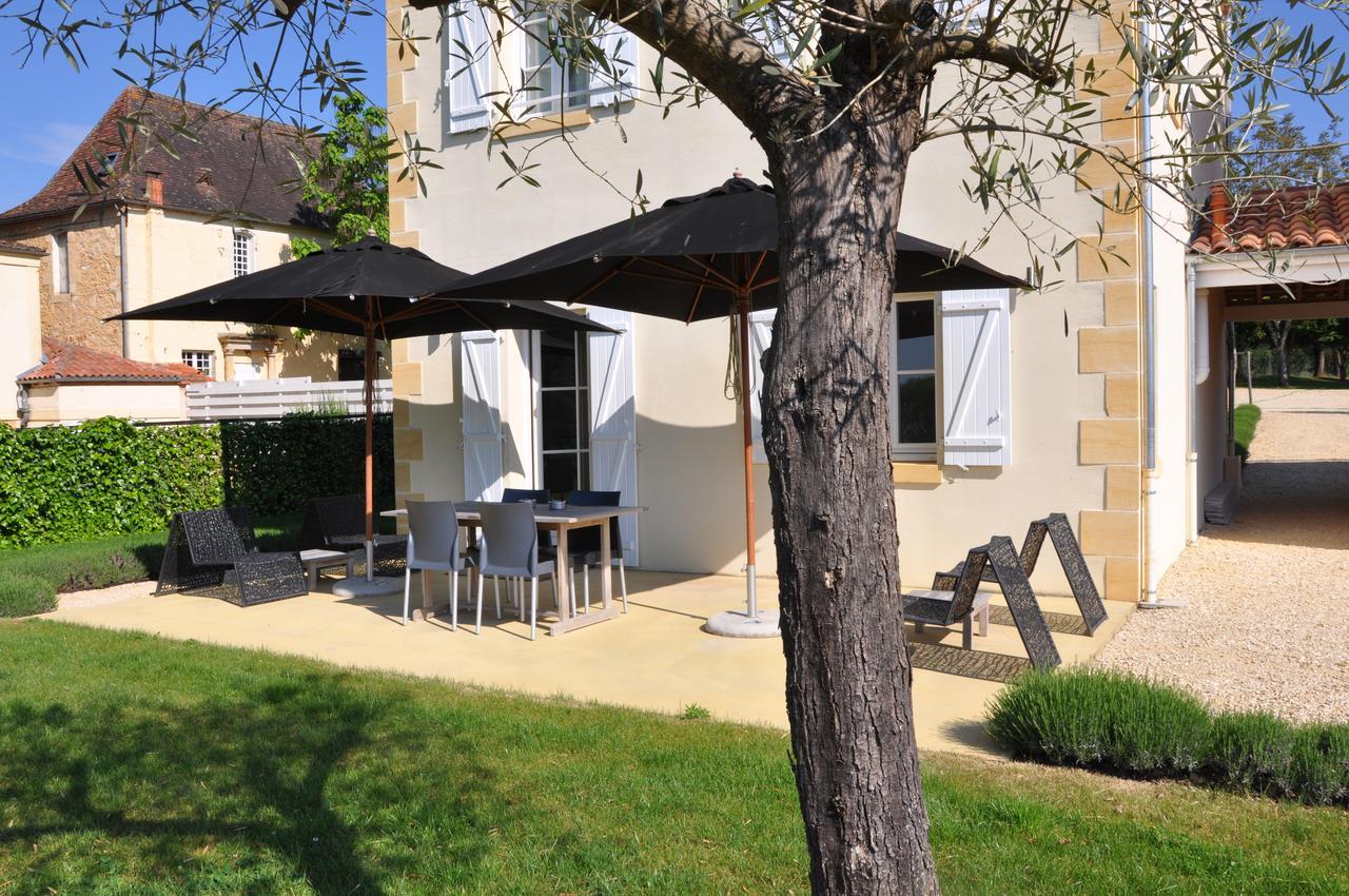 Chateau Les Merles Et Ses Villas Mouleydier ภายนอก รูปภาพ