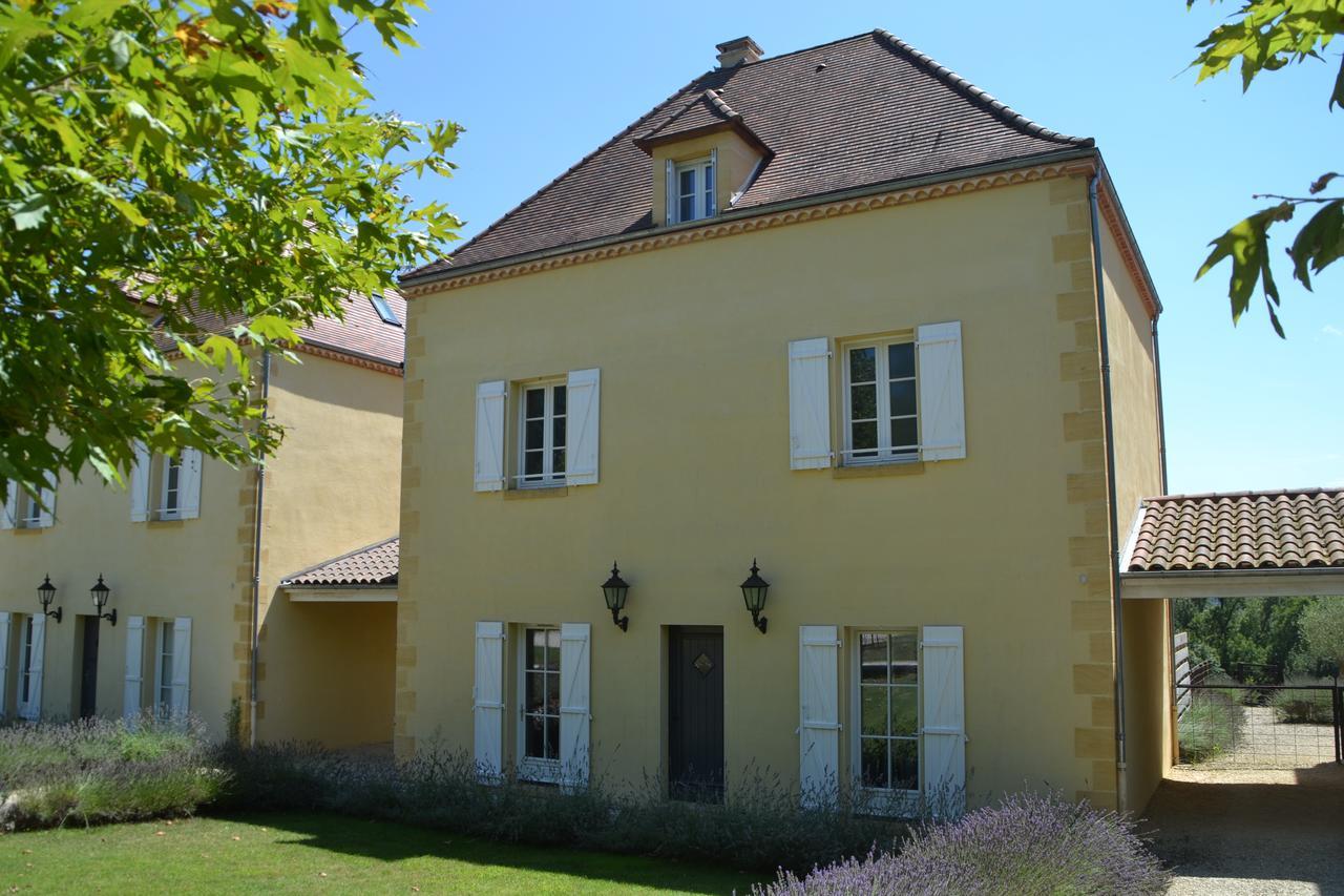 Chateau Les Merles Et Ses Villas Mouleydier ภายนอก รูปภาพ