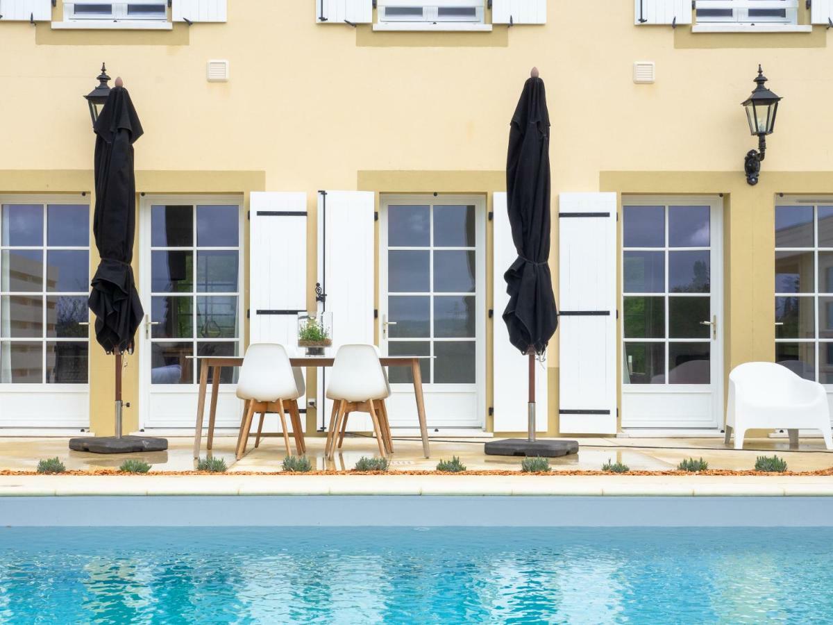 Chateau Les Merles Et Ses Villas Mouleydier ภายนอก รูปภาพ